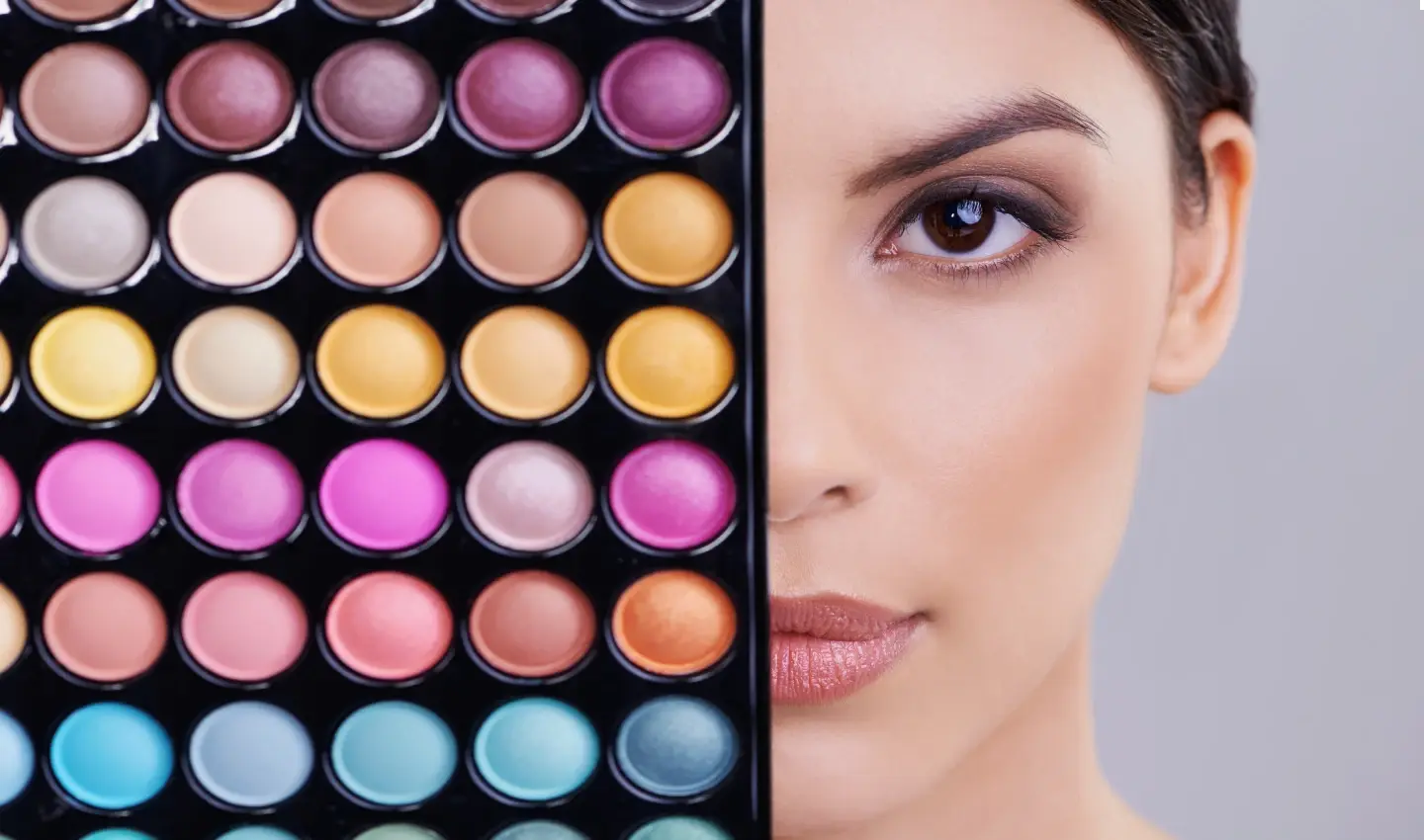 Foundations & Tinted Moisturisers (Liquid, Serum, BB/CC Creams, Mineral Powder, Pressed, Stick)