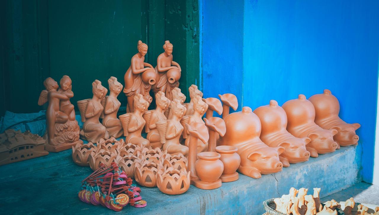 Terracotta Sculptures & Figurines